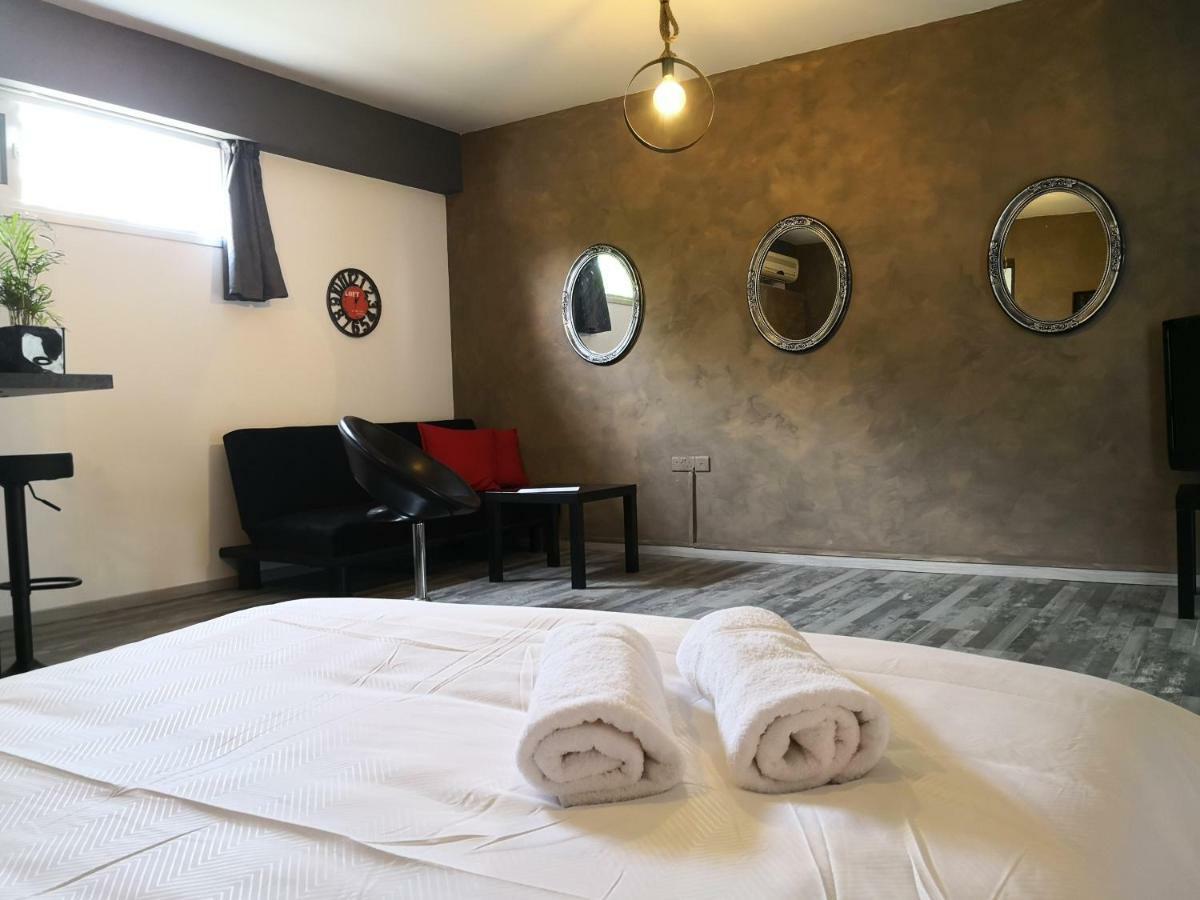 The Room 拉纳卡 外观 照片